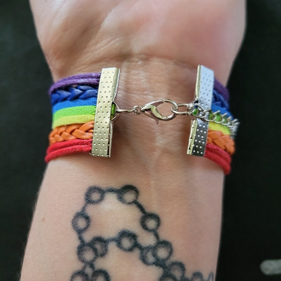 Pride Rainbow Infinity Love heart bracelet - Picture 7 of 7